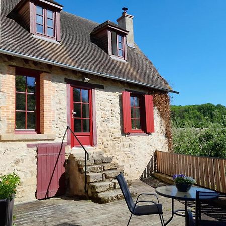 Gite "La Petite" Saint-Benoit-du-Sault ภายนอก รูปภาพ